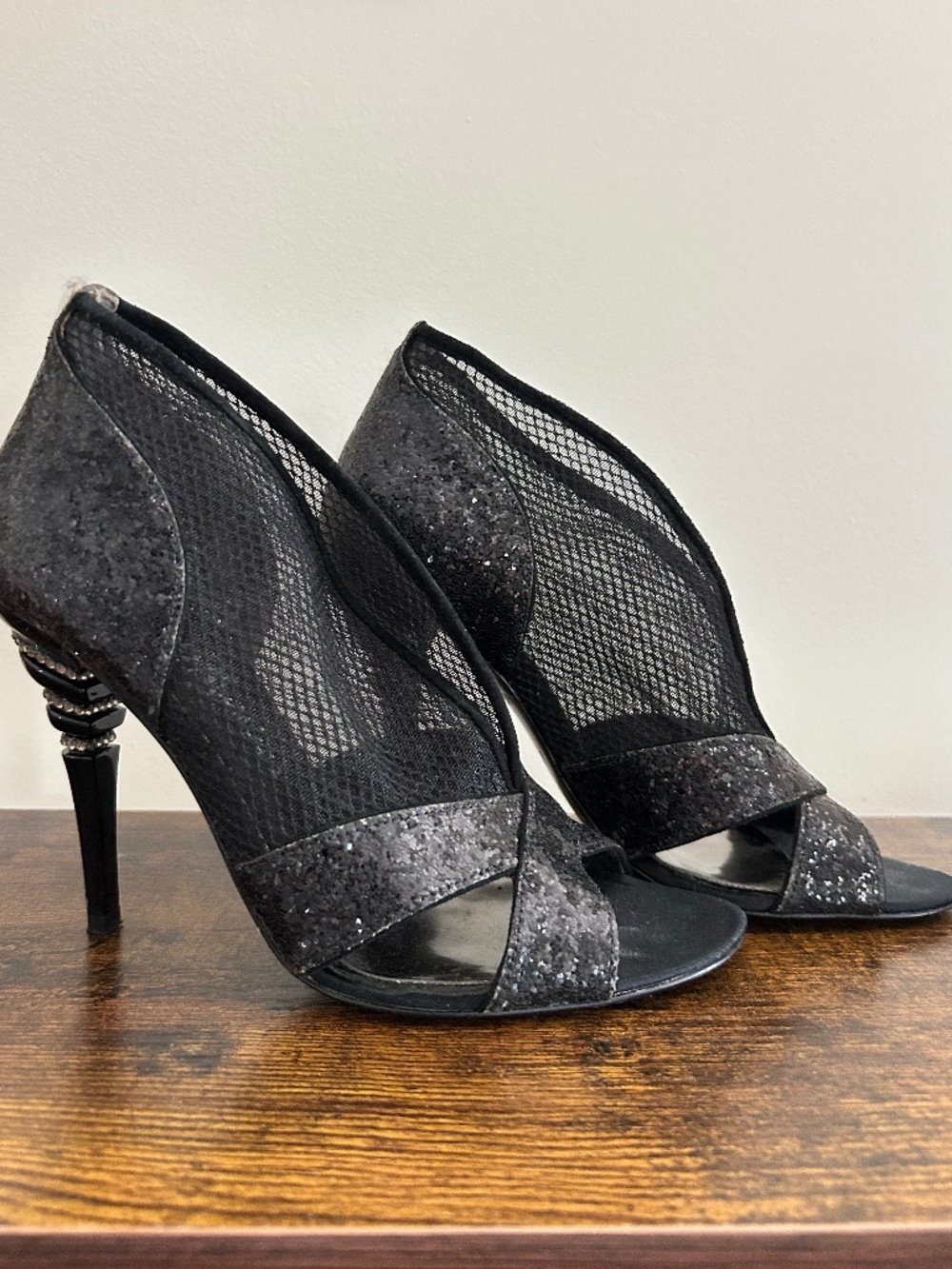 Guess heels size 7 black mesh glitter heels